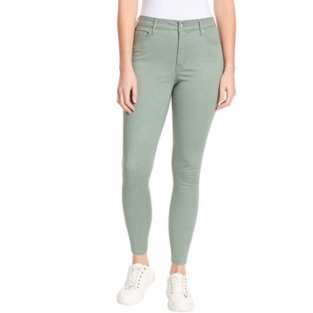 Green jeans